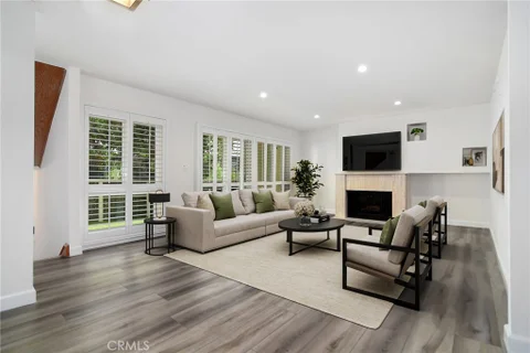 MLS: SR26169856