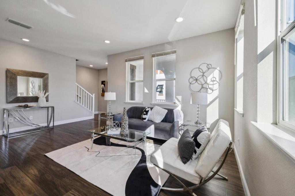 2756 Goble Lane 2