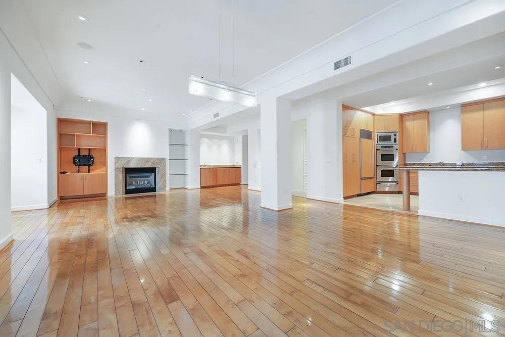 La Jolla - Residential Lease