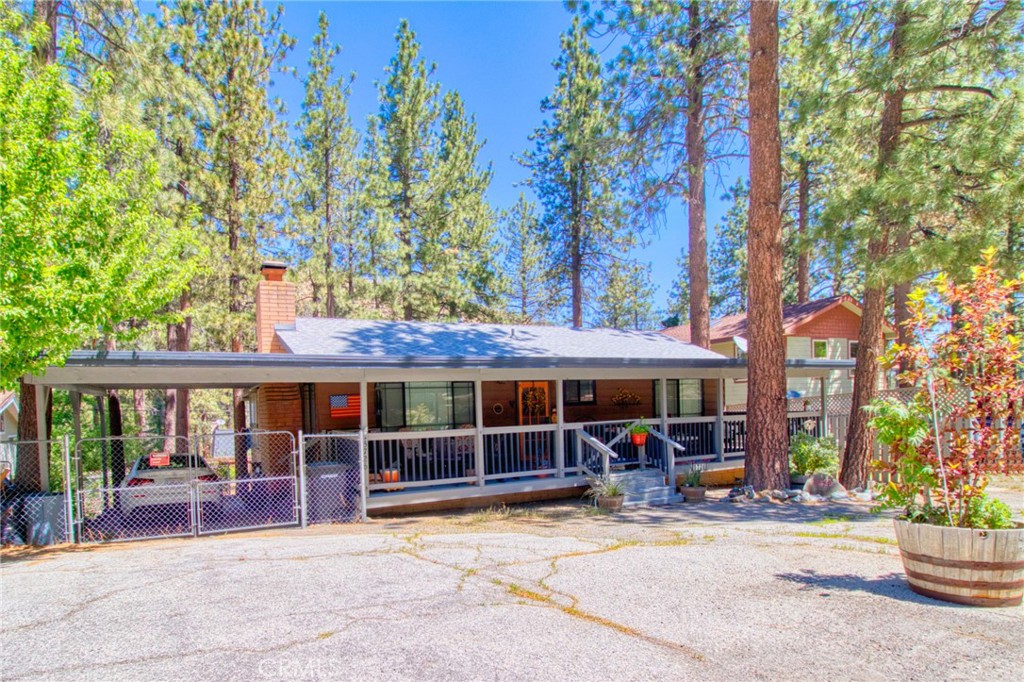 5726 Lodgepole Drive