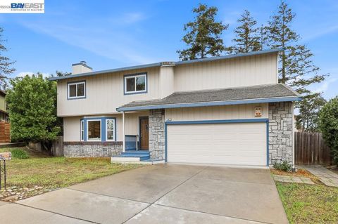 Photo of 807 807 Bourton Ct Ct, Antioch, CA 94509 (MLS # 41125817)