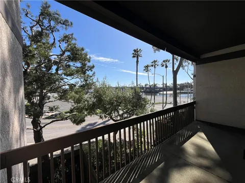7234 Marina Pacifica Dr S, Long Beach, CA 90803 - MLS#: SB26044757