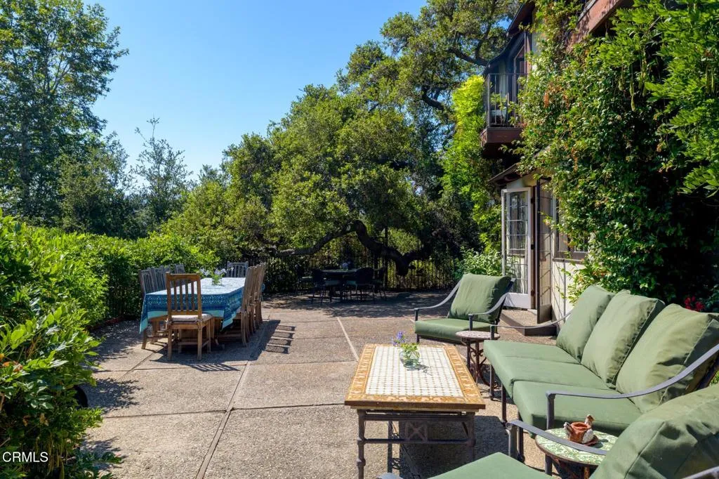 Ojai, California 93023, United States, 4 Bedrooms Bedrooms, ,4 BathroomsBathrooms,Residential,Active,215792