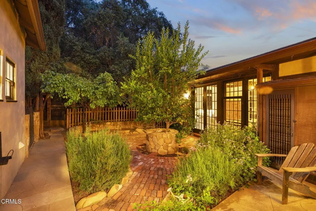 Ojai, California 93023, United States, 4 Bedrooms Bedrooms, ,4 BathroomsBathrooms,Residential,Active,215792