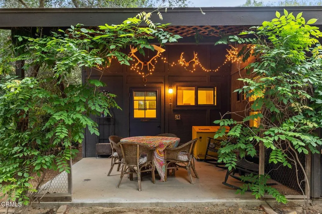 Ojai, California 93023, United States, 4 Bedrooms Bedrooms, ,4 BathroomsBathrooms,Residential,Active,215792