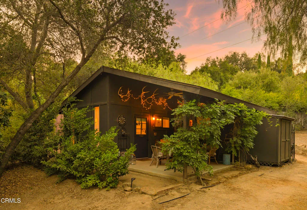 Ojai, California 93023, United States, 4 Bedrooms Bedrooms, ,4 BathroomsBathrooms,Residential,Active,215792