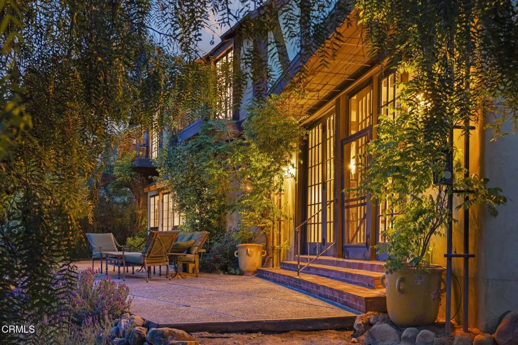 Ojai, California 93023, United States, 4 Bedrooms Bedrooms, ,4 BathroomsBathrooms,Residential,Active,215792