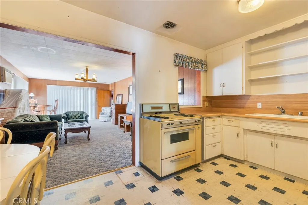 Hemet, California 92544, United States, 4 Bedrooms Bedrooms, ,3 BathroomsBathrooms,Residential,Active,149189