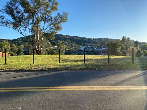 Photo of 0 Crest Drive, Hemet, CA 92544 (MLS # SW26051351)