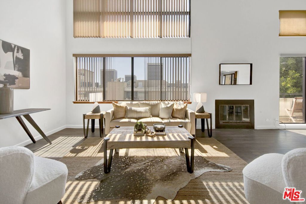 Photo of 1647 Veteran Avenue #E, Los Angeles, CA 90024 (MLS # 26673219)