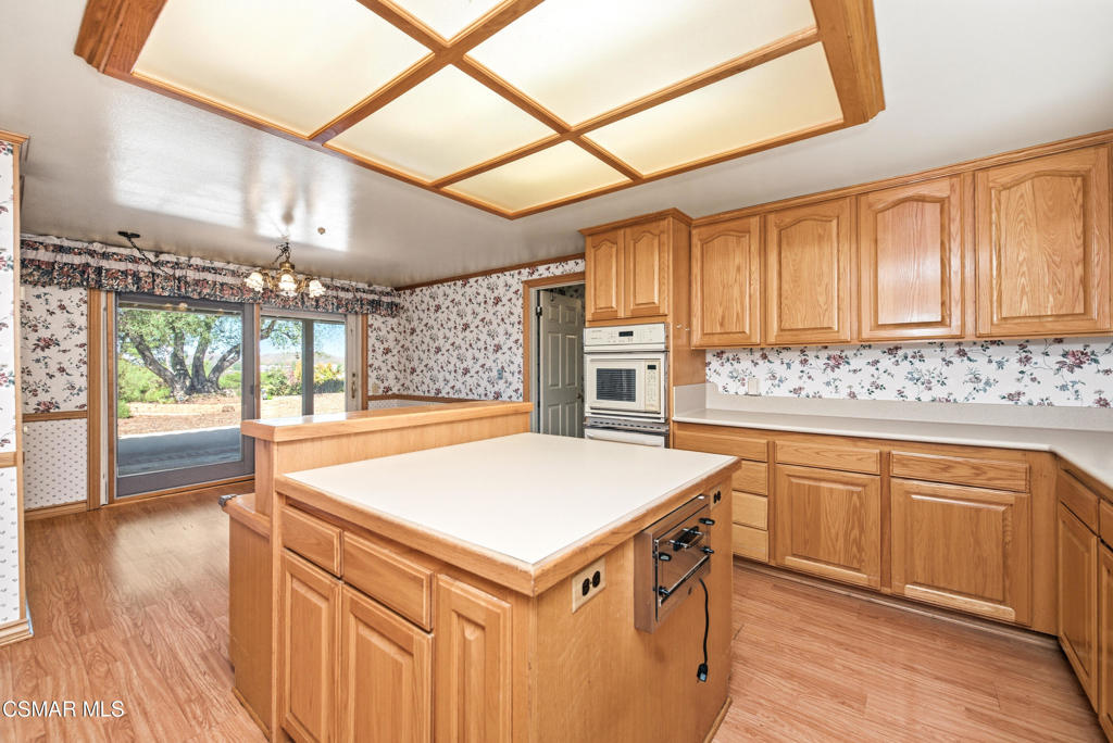 Los Robles Hills-621 - 621 - Residential