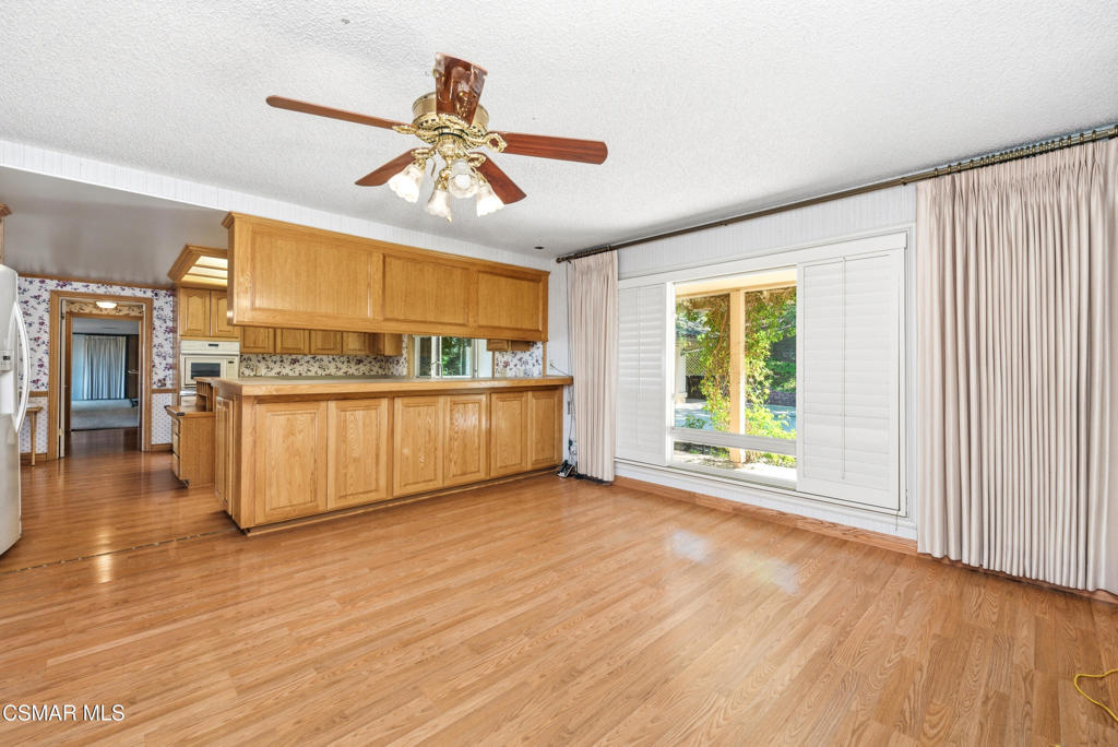 Los Robles Hills-621 - 621 - Residential