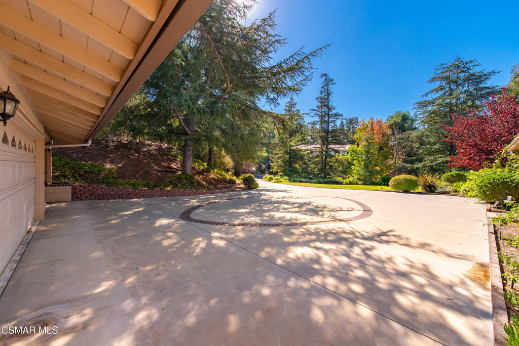 Los Robles Hills-621 - 621 - Residential