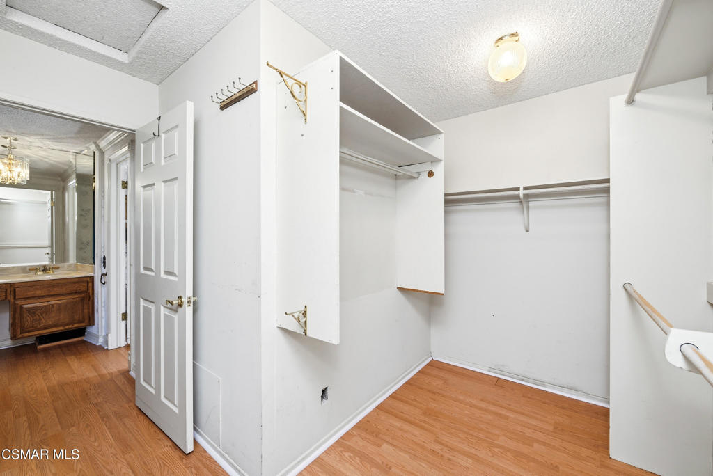 Los Robles Hills-621 - 621 - Residential