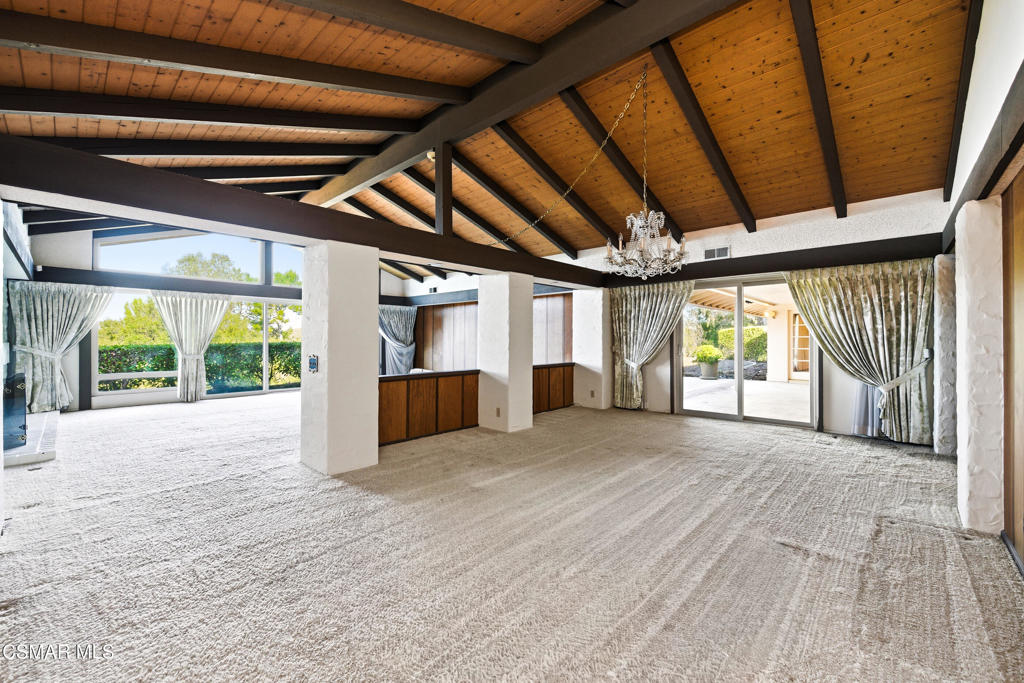 Los Robles Hills-621 - 621 - Residential