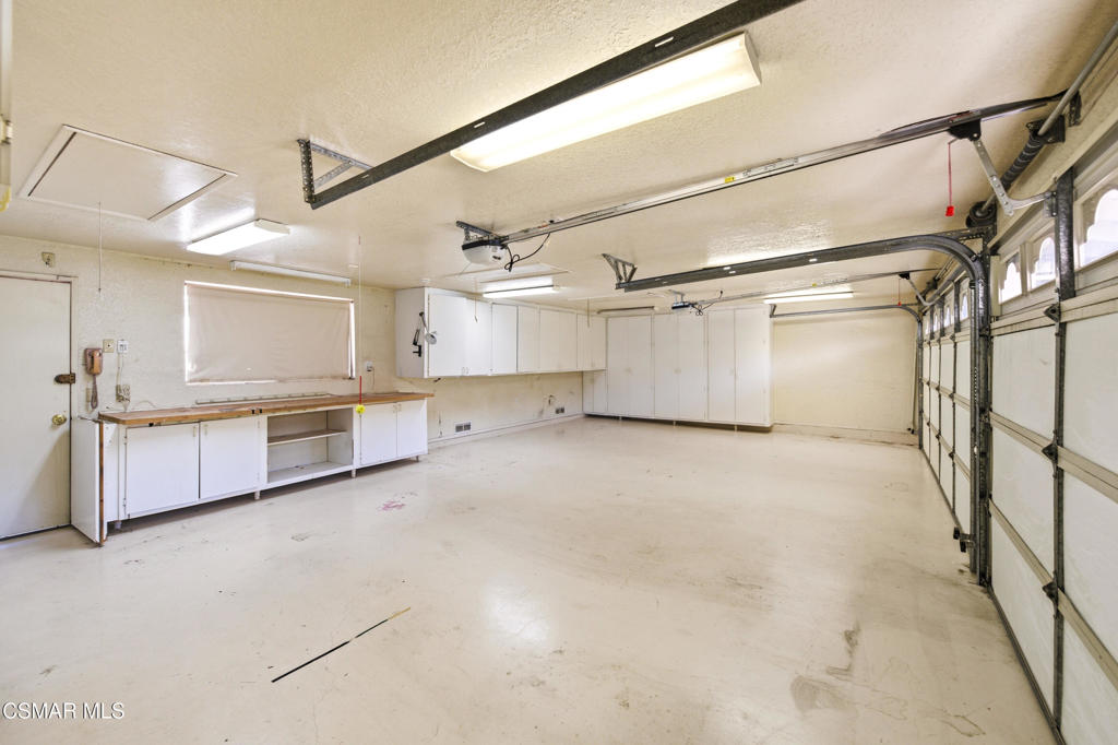 Los Robles Hills-621 - 621 - Residential