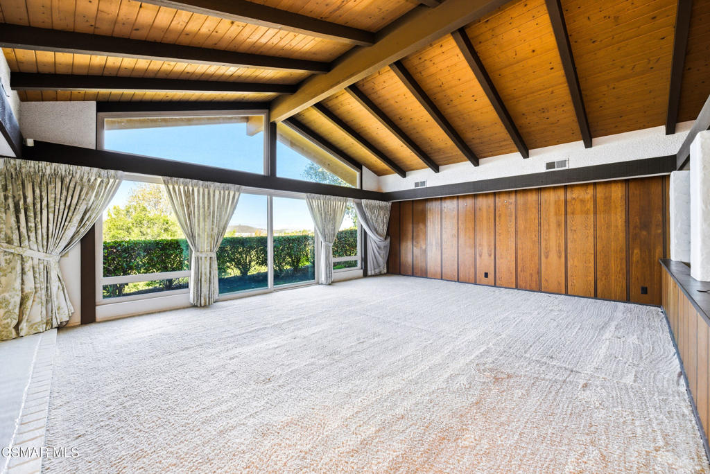 Los Robles Hills-621 - 621 - Residential