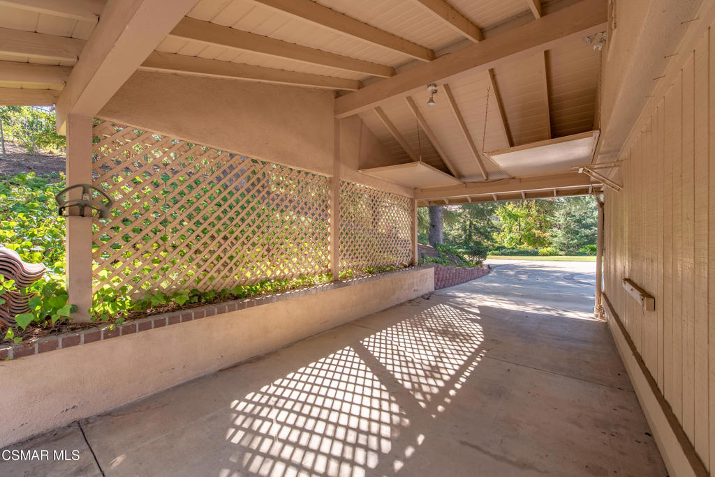 Los Robles Hills-621 - 621 - Residential