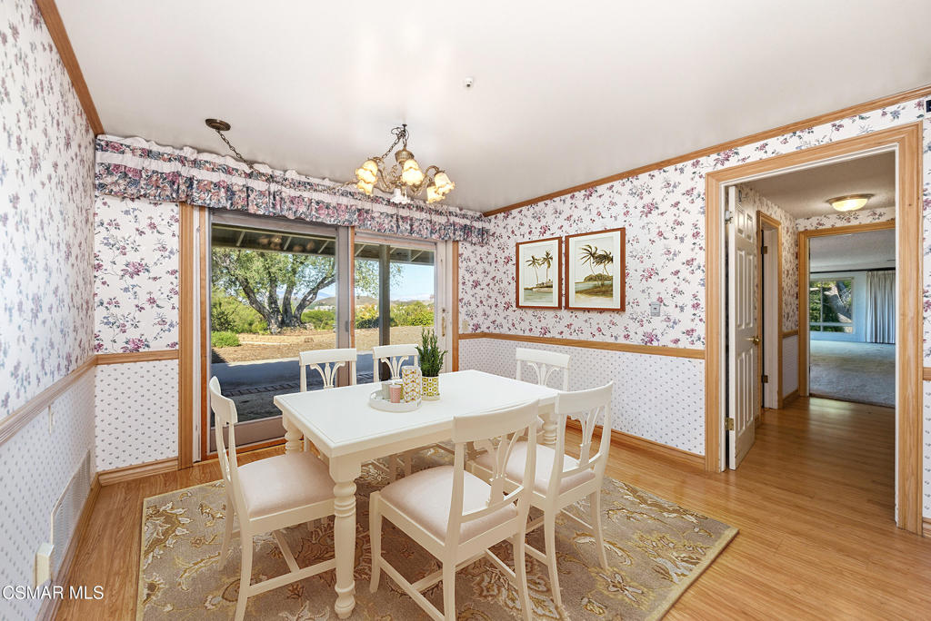 Los Robles Hills-621 - 621 - Residential