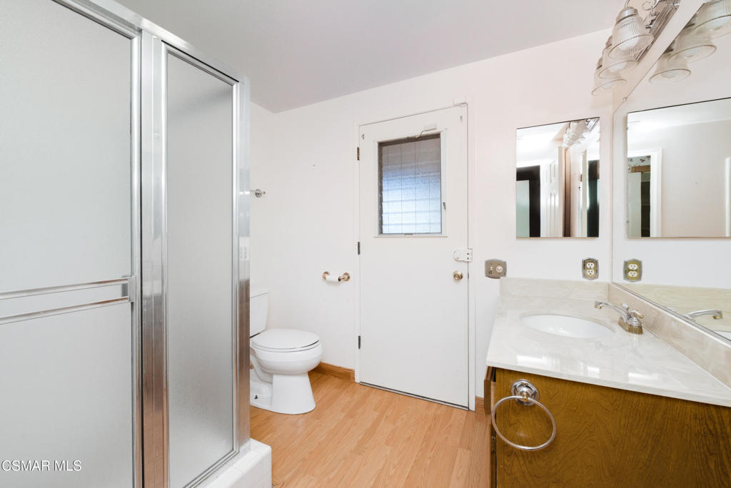 Los Robles Hills-621 - 621 - Residential