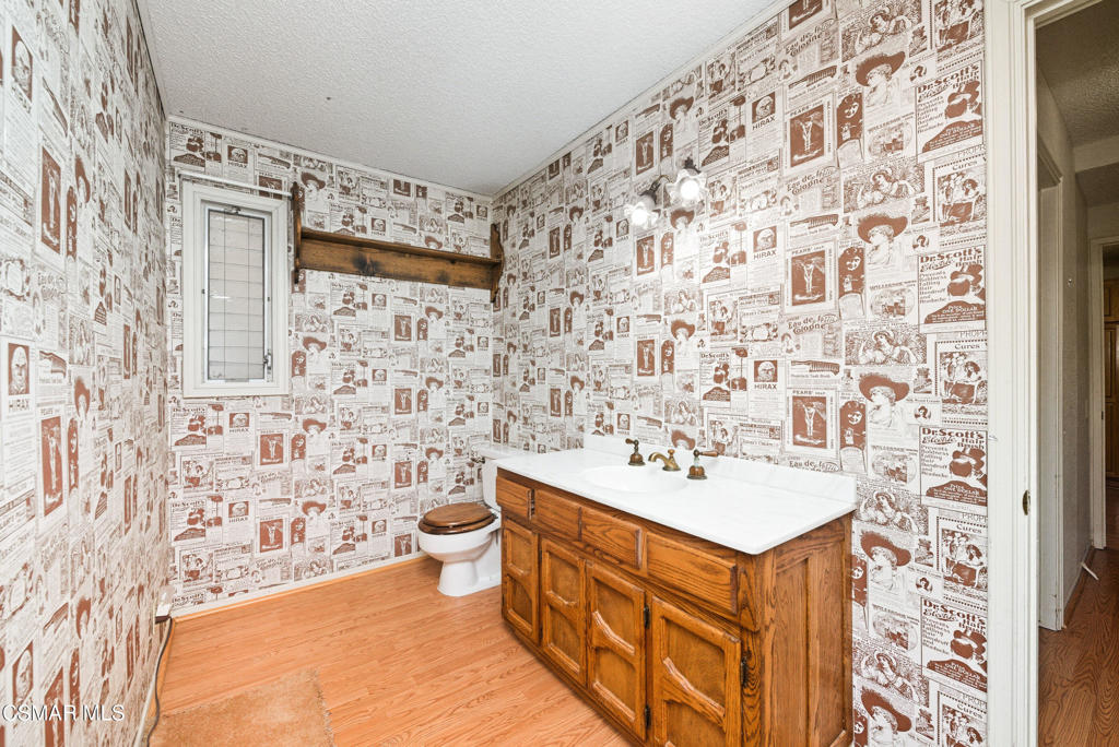 Los Robles Hills-621 - 621 - Residential