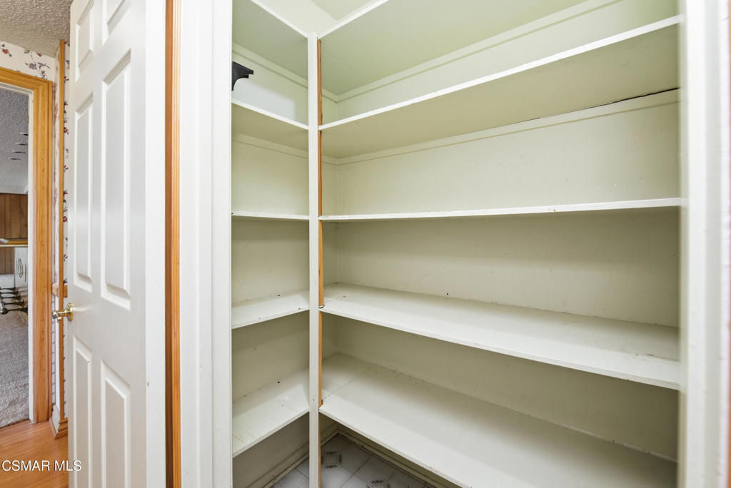 Los Robles Hills-621 - 621 - Residential