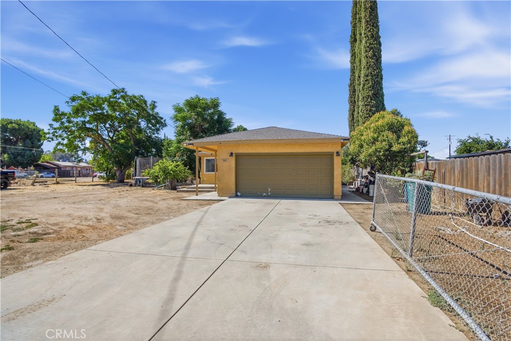 Photo 1 of 36 — 560 Cone, Merced, CA 95341