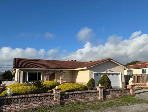 651 Spruce Street, Half Moon Bay, CA 94019 - MLS#: ML81997017