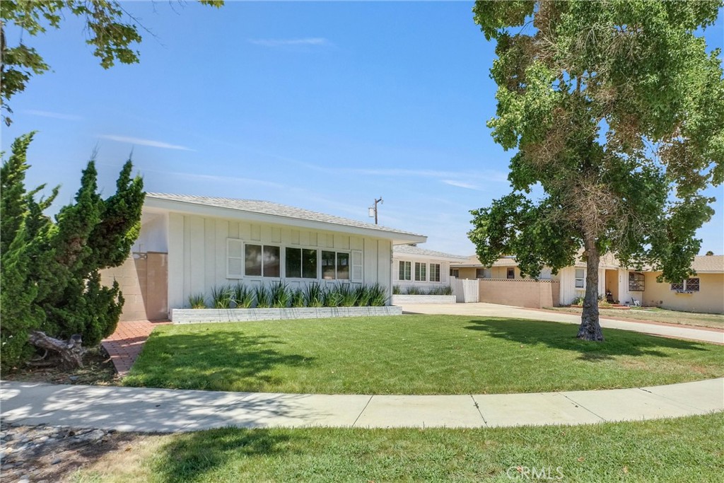 535 N Century