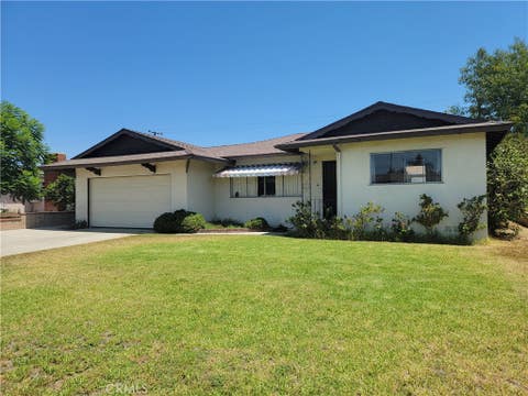 Photo of 9969 Claremont AVE, Bloomington, CA 92316 (MLS # CV26171300)