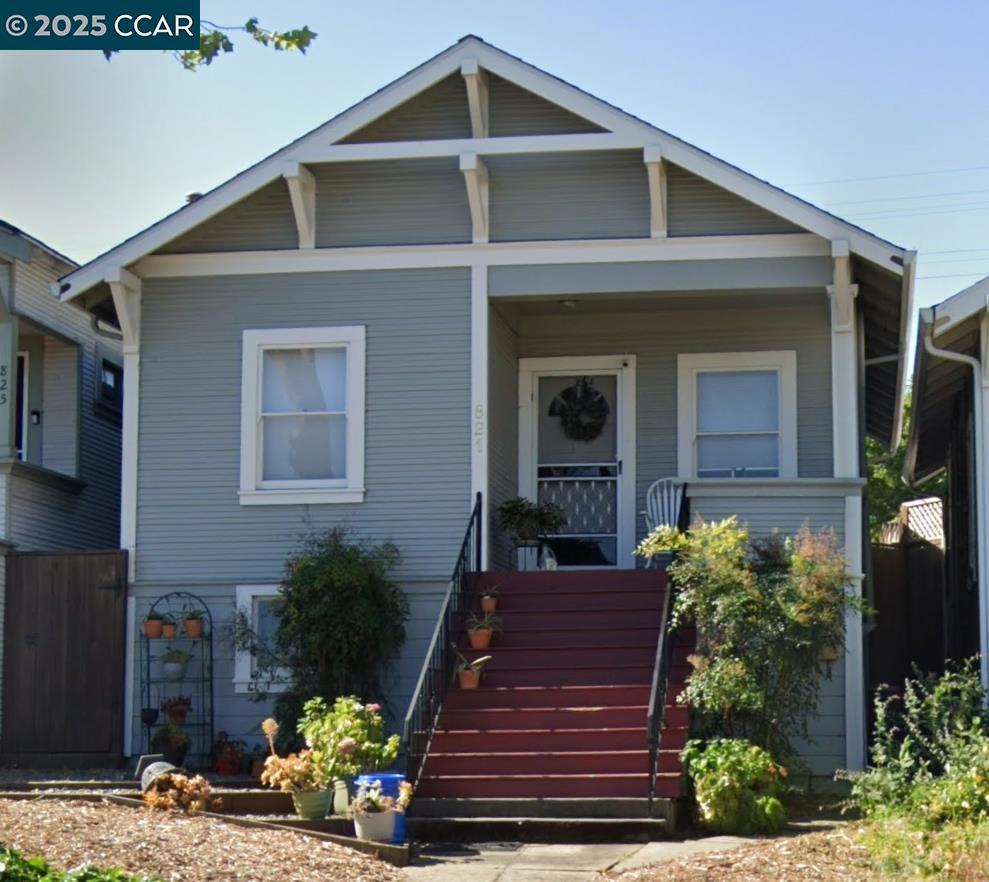 Welcome to this bright and inviting 3-bedroom, 1-bath home offering 898 sq ft of comfortable living space. Conveniently located near shopping, dining, parks, and freeway access, this property combines charm and practicality. Inside, you’ll find a well-designed layout with natural light throughout. The living spaces are warm and welcoming, while the kitchen provides ample cabinetry and functionality. Three comfortable bedrooms offer versatility for family, guests, or a home office. Enjoy the private yard, perfect for outdoor dining, relaxing, or gardening. Off-street parking and a great location make this home an excellent choice for those seeking both comfort and convenience. This home offers the perfect blend of charm, location, and comfort. Schedule a showing today!