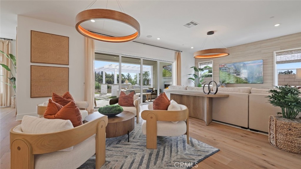 Cielo Vista - Residential