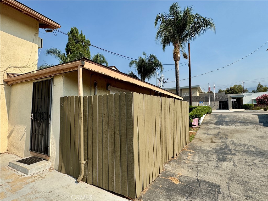 Rancho Cucamonga Studio Apartment with Utilities Included (Street Parking Only - No Onsite Parking Available)
(Please Note: We DO NOT post on Craigslist or Facebook! If you find this listing fraudulently posted on Craigslist or Facebook, please flag and report the listing immediately)
Located on the first floor with no other unit directly above, this Studio Apartment in Rancho Cucamonga includes an open floor plan with tile flooring throughout. Ample closet space and private patio area is included.
Conveniently located on a cul-de-sac in the heart of Rancho Cucamonga, CA with neighboring restaurants, parks, grocery stores, with quick and easy access to the 210 Freeway and Ontario International Airport.
-Utilities Included: Water and Sewer, Trash, Gas, Electricity
-Appliances Included: Hood Vent, Garbage Disposal, Split-System A/C and Heating Unit (Refrigerator, Oven)
-Security Deposit: One months rent (A credit score of 650 and above with total monthly income of 3 times the monthly rent is preferred)
-Pet Policy: Additional $50/month pet rent subject to breed/type and size restrictions
-Laundry: On site laundry room
-Parking: None (Street Parking Only)
-Maximum number of occupants: 2
-One year lease minimum