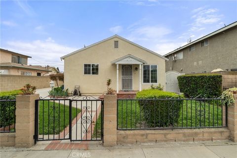 Photo of 5336 Olive Ave, Long Beach, CA 90805 (MLS # DW26068814)
