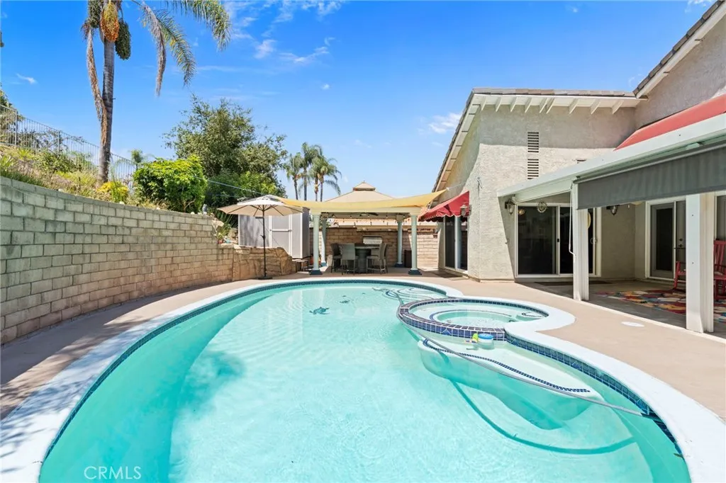 Pomona, California 91766, United States, 4 Bedrooms Bedrooms, ,3 BathroomsBathrooms,Residential,Active,193549