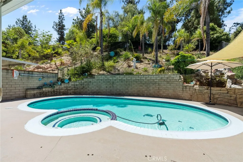 Pomona, California 91766, United States, 4 Bedrooms Bedrooms, ,3 BathroomsBathrooms,Residential,Active,193549