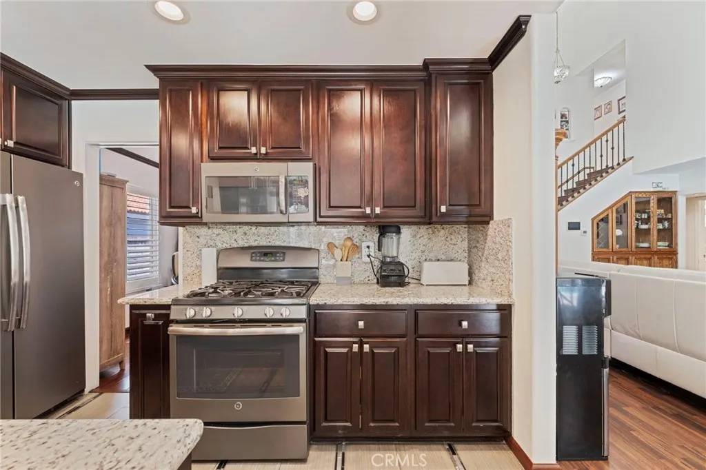 Pomona, California 91766, United States, 4 Bedrooms Bedrooms, ,3 BathroomsBathrooms,Residential,Active,193549