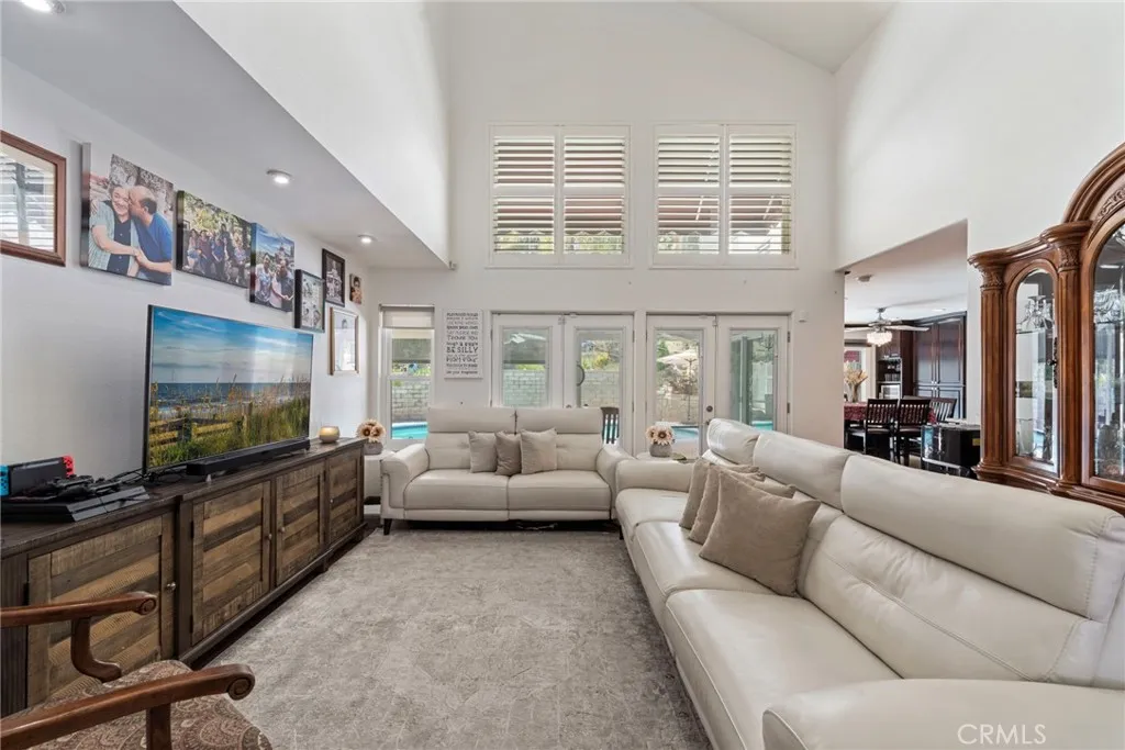 Pomona, California 91766, United States, 4 Bedrooms Bedrooms, ,3 BathroomsBathrooms,Residential,Active,193549