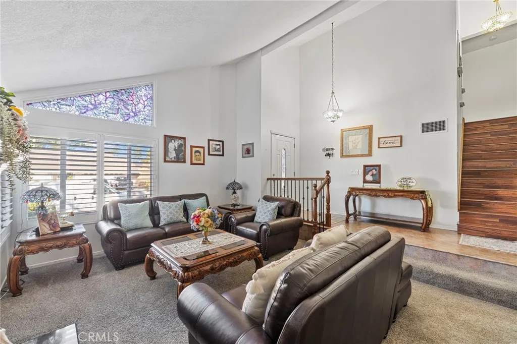 Pomona, California 91766, United States, 4 Bedrooms Bedrooms, ,3 BathroomsBathrooms,Residential,Active,193549