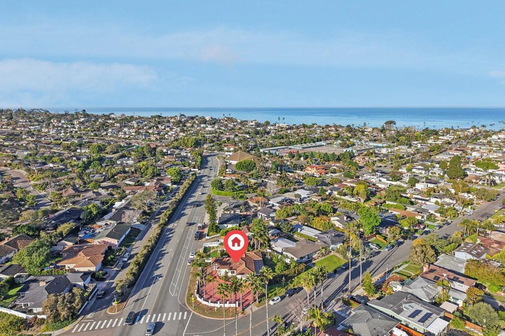 1590 Chatsworth Blvd