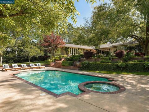 Photo of 8 Sycamore Rd Rd, Orinda, CA 94563 (MLS # 41130770)