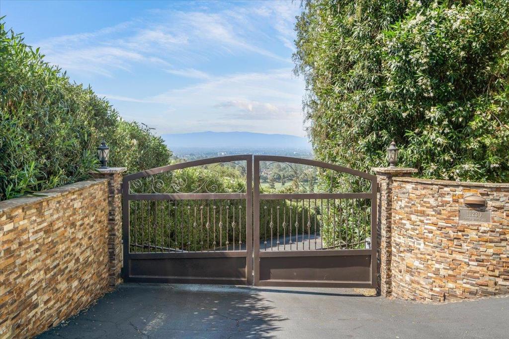 11230 Chula Vista Avenue, San Jose CA 95127
