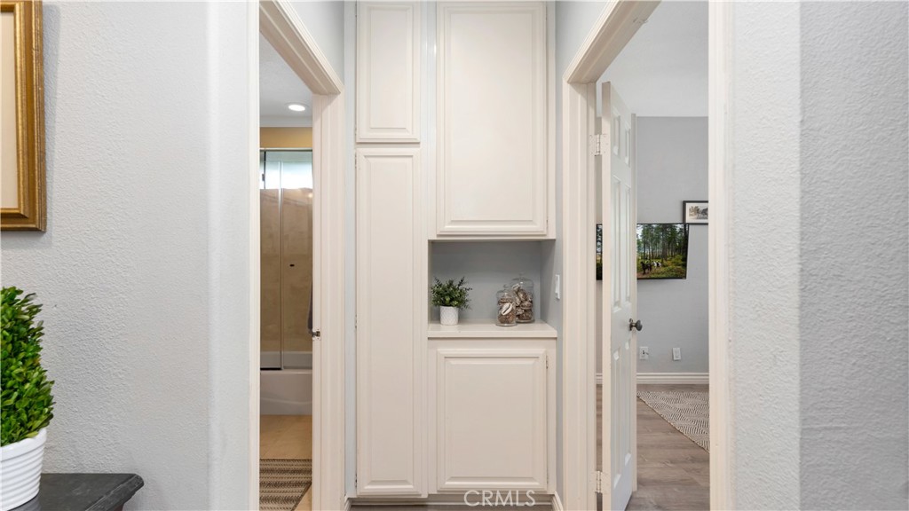 Crossing (CS) - Residential Lease