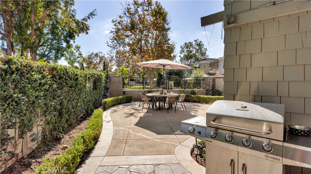 Crossing (CS) - Residential Lease