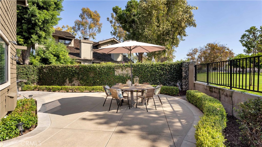 Crossing (CS) - Residential Lease