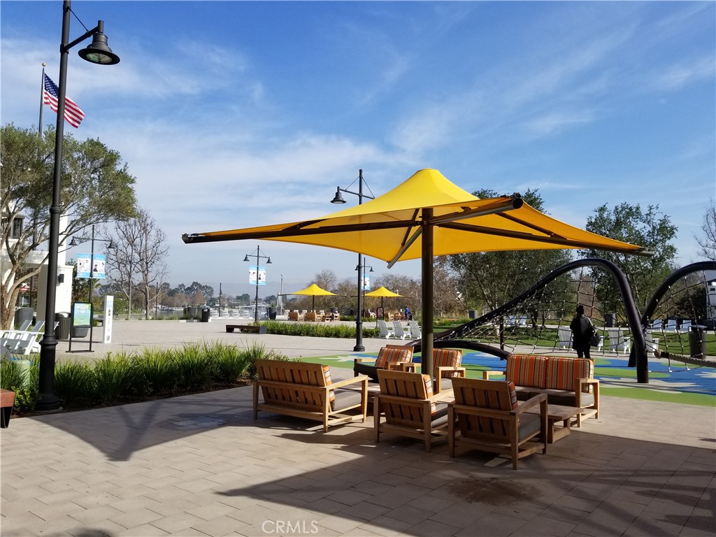 Crossing (CS) - Residential Lease