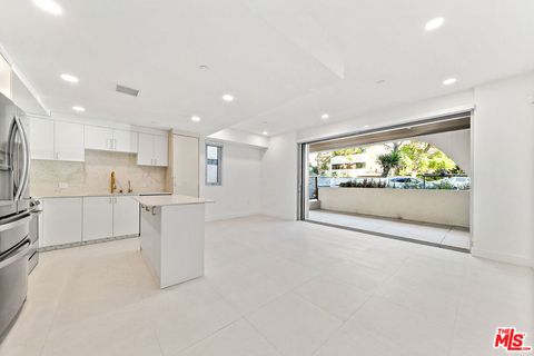 Photo of 1257 N Sweetzer Avenue #101, West Hollywood, CA 90069 (MLS # 26674163)