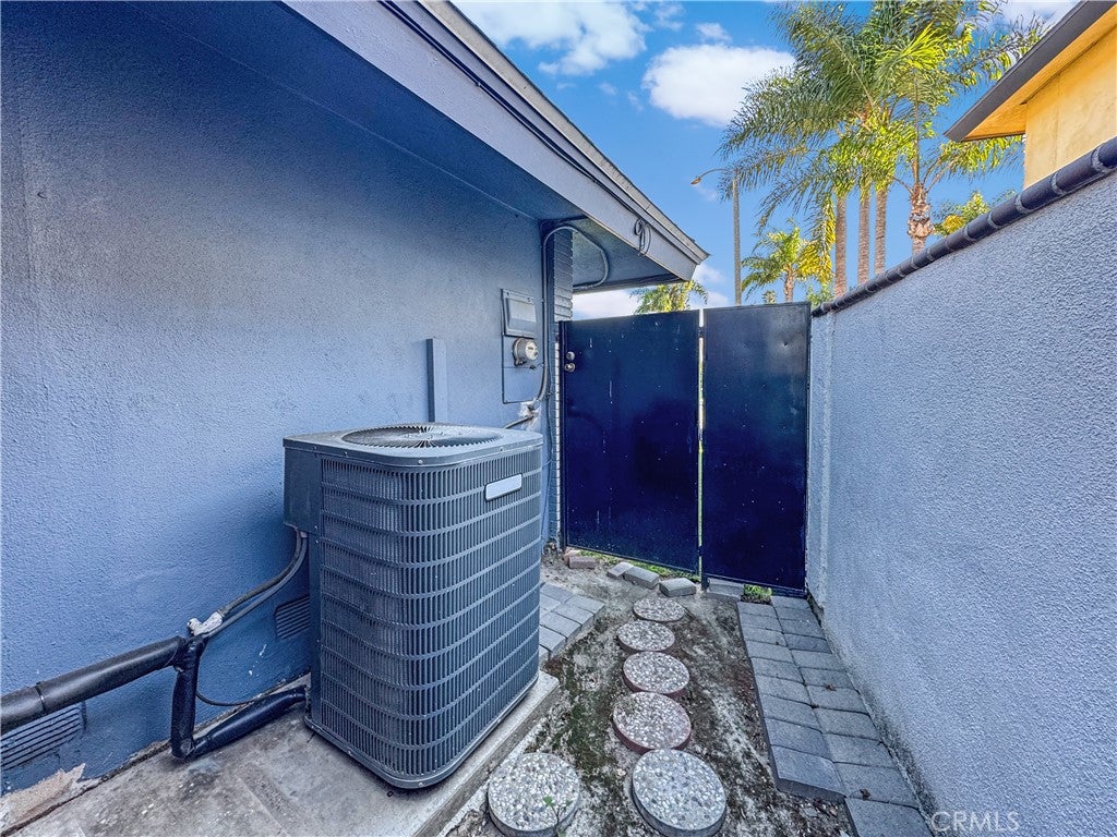 8131 Wenlock Cir, Huntington Beach, CA, 92646, USA, 3 Bedrooms Bedrooms, ,2 BathroomsBathrooms,Residential,Active,8131 Wenlock Cir,IG26059716