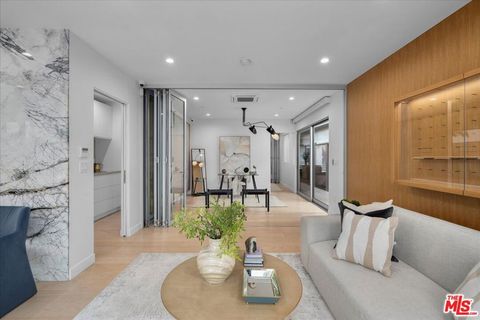 541 Rose Avenue Venice CA 90291