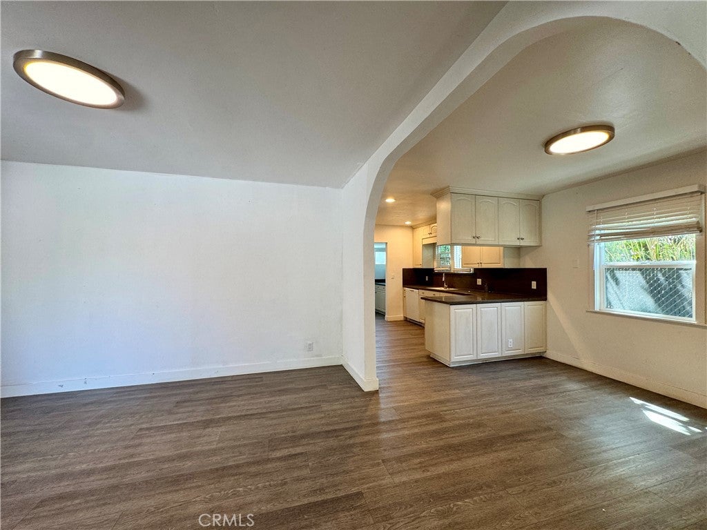 3052 Burton